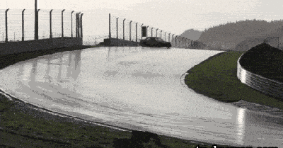 雨天開車注意事項(xiàng)_出行提示_雨天安全出行