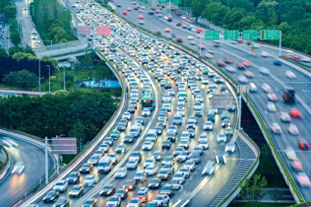 鄭州恢復(fù)限行原因分析_鄭州市機(jī)動(dòng)車(chē)限行政策_(dá)限行