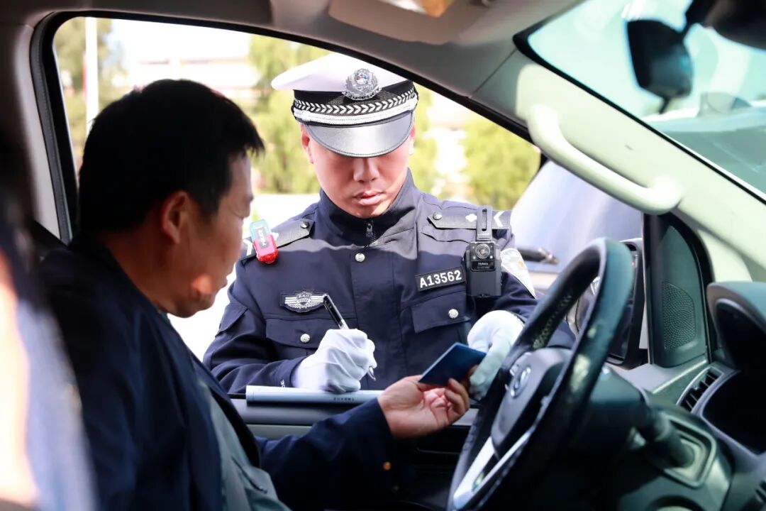 哈爾濱國(guó)慶返程車(chē)流高峰_出行提示_哈爾濱中秋假期返程交通管制