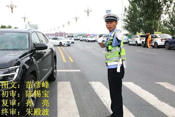 夏季客車安全駕駛技巧_出行提示_安全駕乘大客車細(xì)節(jié)