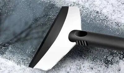 出行提示_做好出行準備冰凍天氣_冰凍天氣行車安全提示