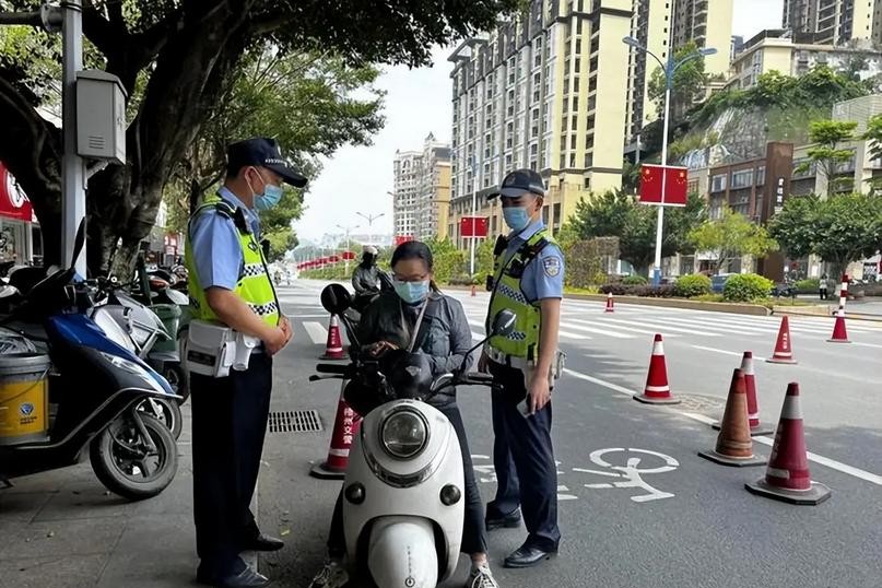 限行_摩托車限行政策放寬_電動摩托車新國標(biāo)實施