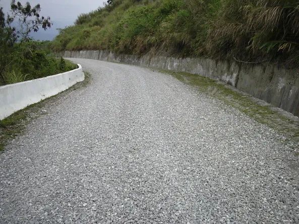 不同路況剎車(chē)法則_剎車(chē)技巧_路況