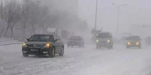 雪地胎使用方法_出行提示_降雪天氣開(kāi)車(chē)注意事項(xiàng)