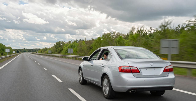 防春困疲勞駕駛提示_春季高速行車安全注意事項_出行提示