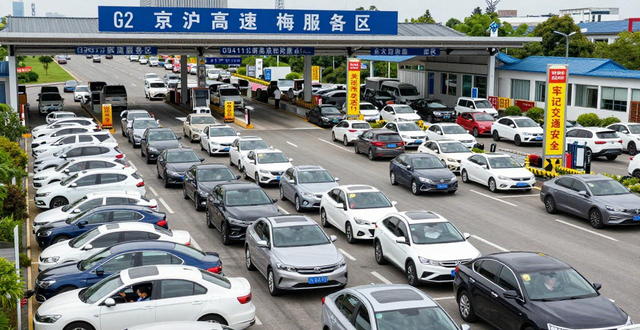 全國(guó)鐵路返程客流高峰預(yù)測(cè)_出行提示_五一假期返程交通流量高峰